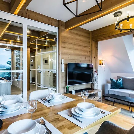 Za Strugiem Apartment Zakopane